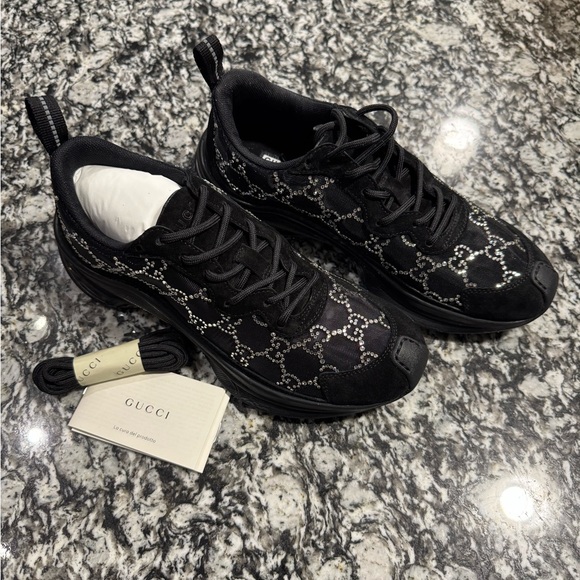 Gucci GG Run Sneakers - Picture 1 of 10